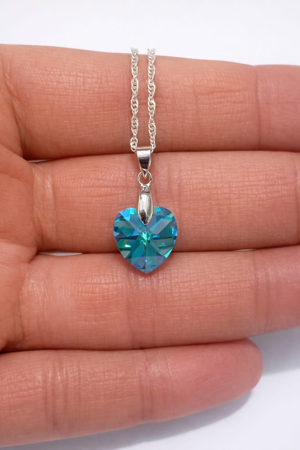 Colar Feminino Prata Singapura com Pingente Coração Swarovski 18mm Blue AB