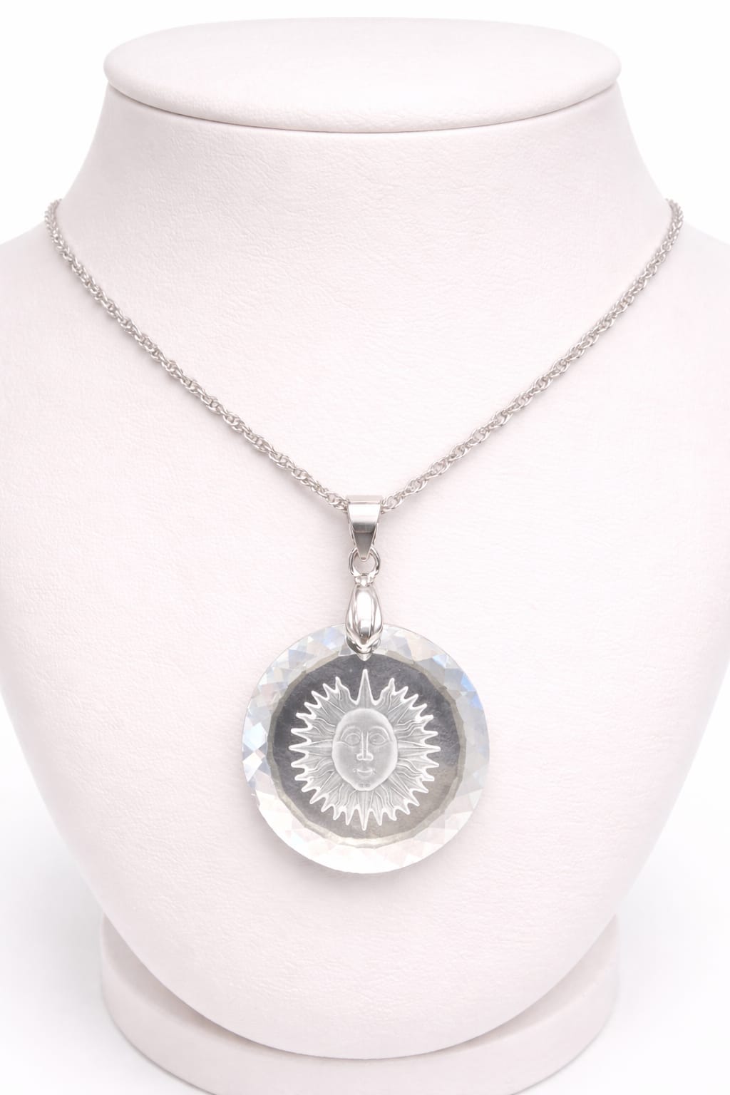 Colar Feminino Prata Singapura com Pingente Medalhão Sol Swarovski 25mm Crystal